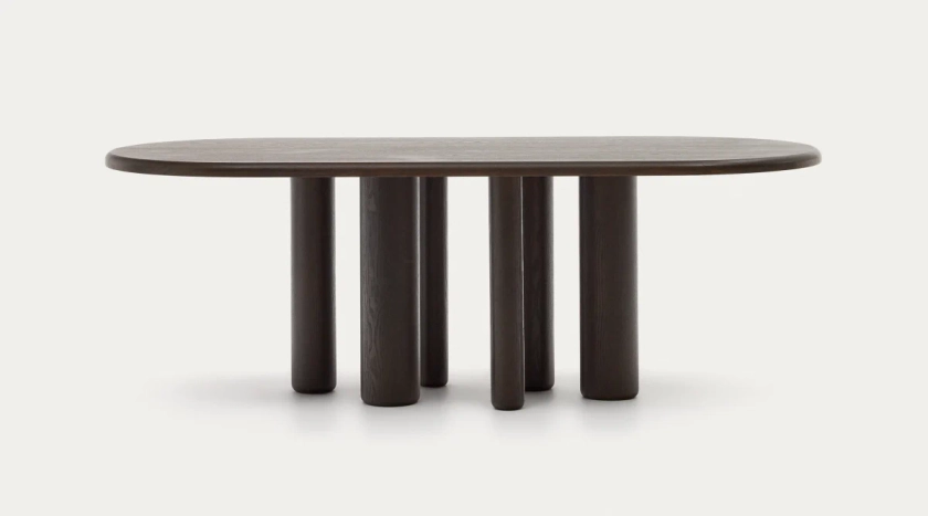 Table ovale Mailen en contre-plaqué de frêne avec finition foncée Ø 220 x 105 cm | Kave Home®