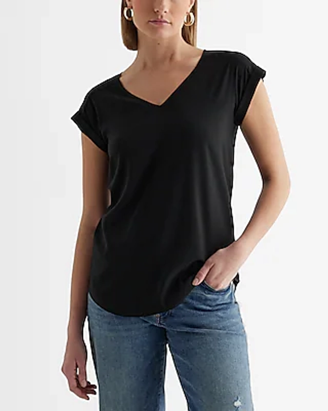 V-neck Short Cuff Sleeve Gramercy Tee