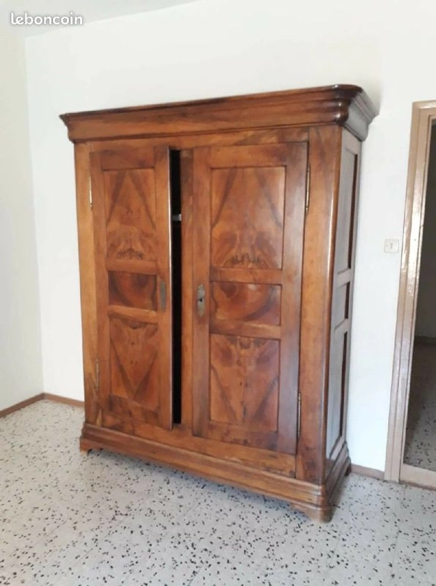 Armoire bois massif chambre