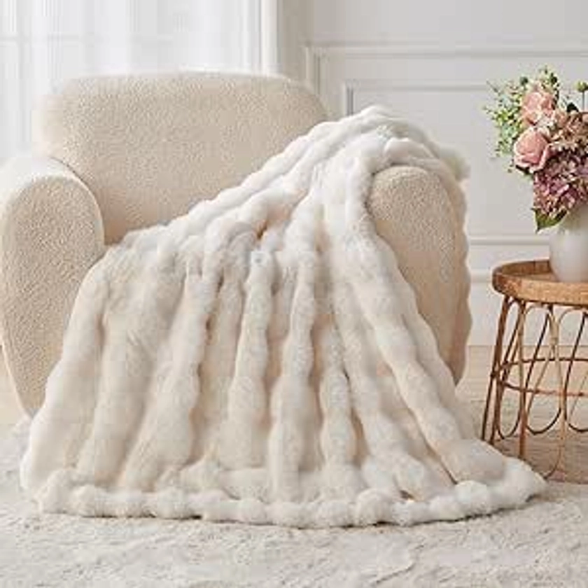 Amazon.com: Lotus Karen Faux Fur Throw Blanket Cream White - Big Bubble Rabbit Fluff Blanket for Couch Bed Sofa,Softest Fluffy Fuzzy Cozy Blanket,Thick Furry Plush Shaggy Warm Blankets for Women,60x80 Inches : Home & Kitchen