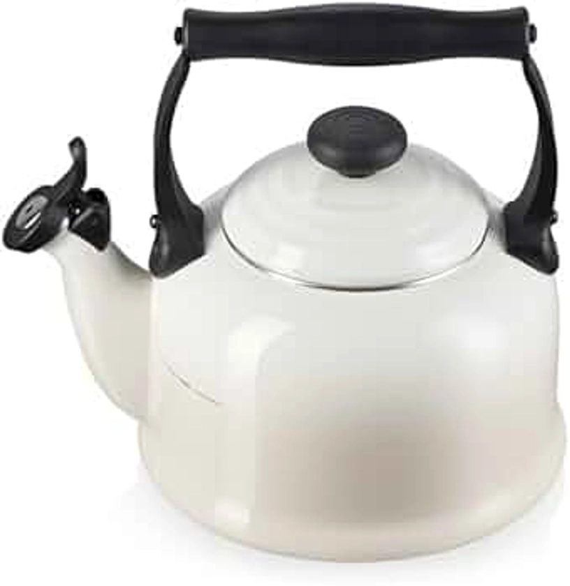 Le Creuset Traditional Stove-Top Kettle with Whistle, Suitable for All Hob Types Including Induction, Enamelled Steel, Capacity: 2.1 L, Meringue, 40102027160000