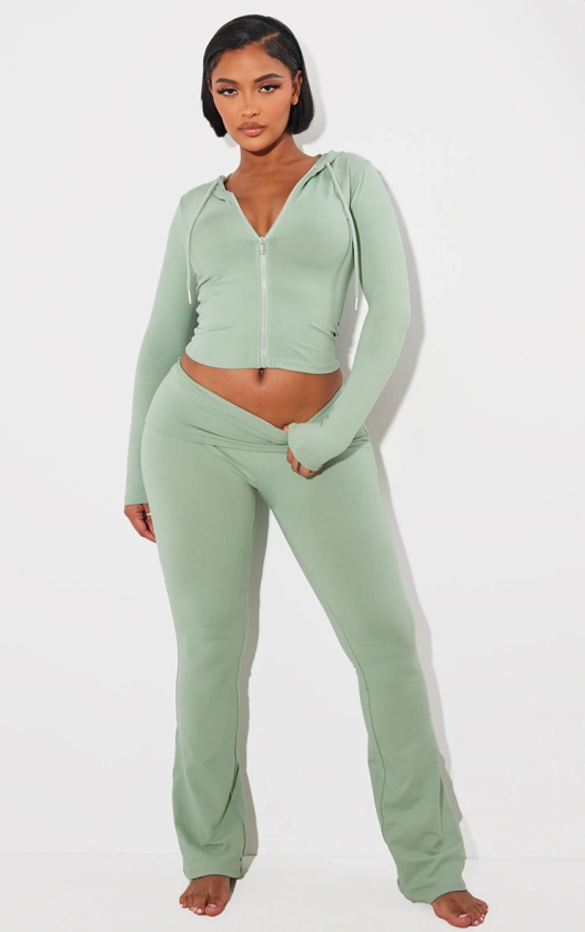 Shape Pantalon flare sans coutures vert sauge doux taille repliée