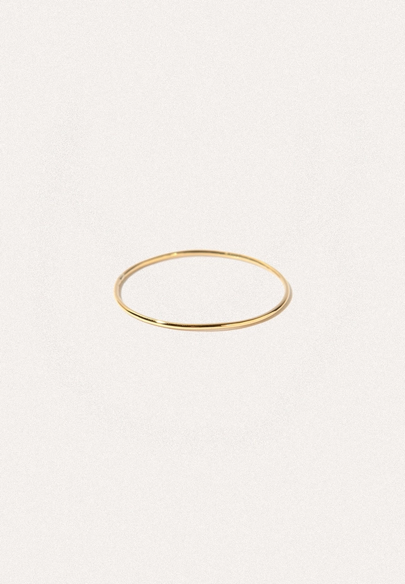 THIN RIGID GOLD RING