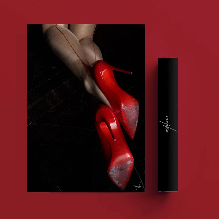 Sophisticated Elegance: TEKE's "THE RED COLLECTION" Art Prints in Three Exquisite Sizes — TEKE