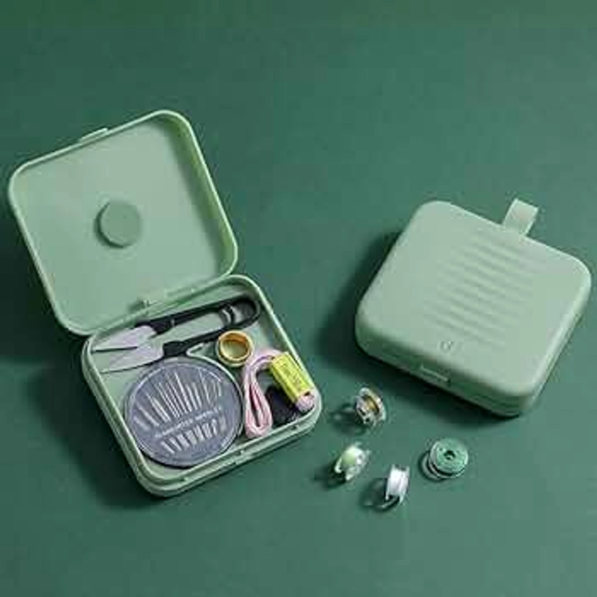 【Latest Models】Portable Travel Home Small Magnetic Sewing Box, Mini Sewing Kits Storage-Box, Beginners DIY Sewing Thread Needle Threader Scissors Kit（Green).Boxes Home and Travel Quick Fix Sewing Kit