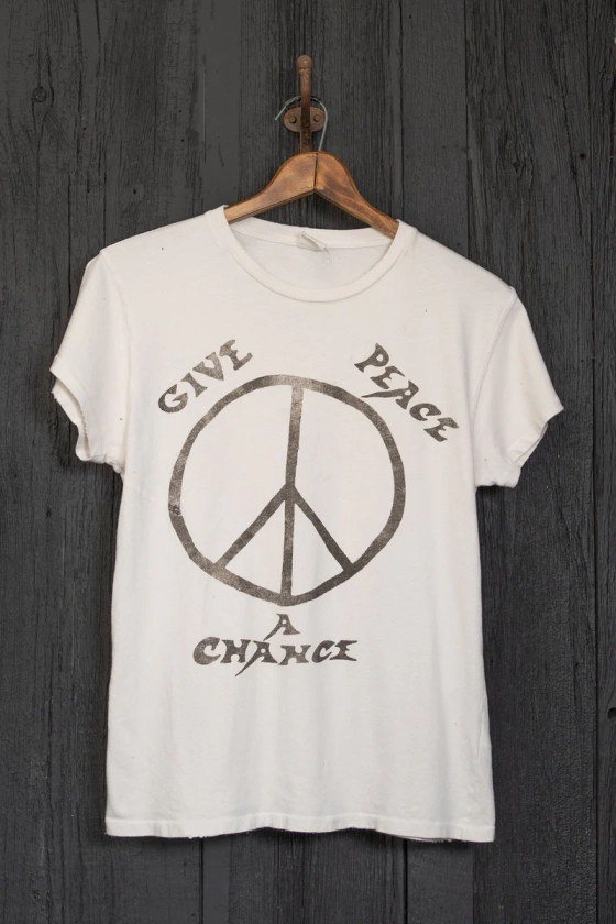 JOHN LENNON GIVE PEACE A CHANCE