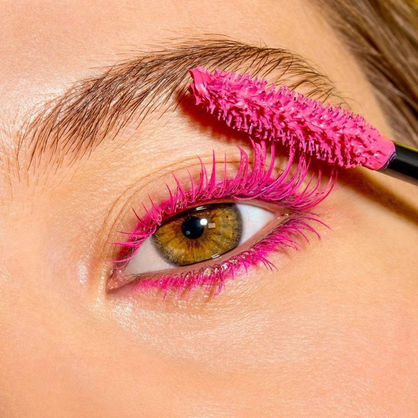 Ciaté London Keep An Eye On Coloured Mascara | Colored mascara, Makeup eyeliner, Eye makeup art