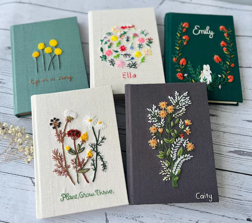 Cuaderno bordado a mano personalizado, Cuaderno de tela hecho a mano, Diario personalizado, Cuaderno Daisy, Diario de tapa dura de tela, Cuaderno personalizado