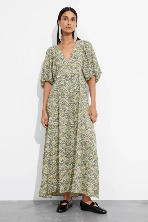 Puff-Sleeve Maxi Dress - V-neck - Short sleeve - Green Florals - Ladies | H&M GB
