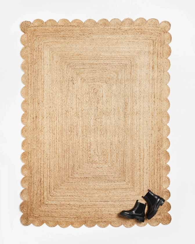 Scalloped Jute Rugs | Oliver Bonas