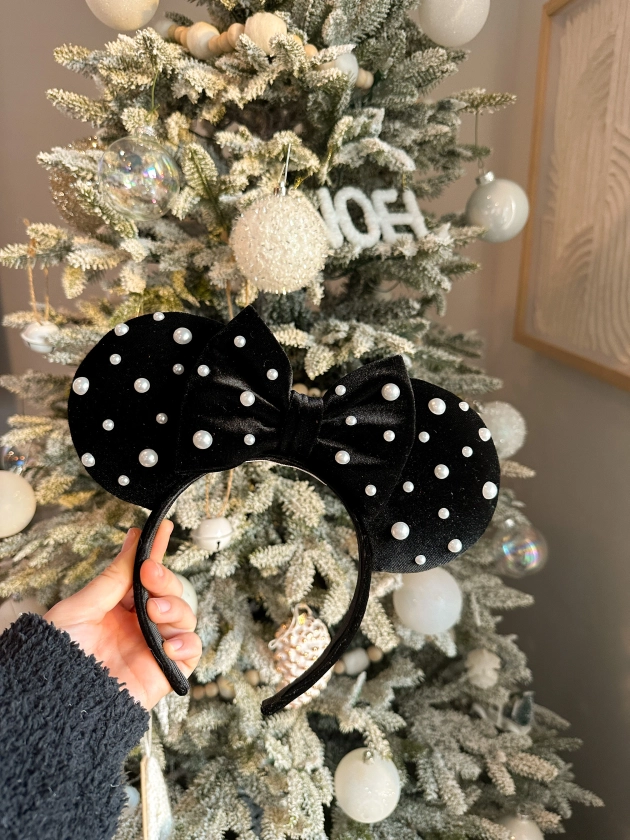 Black Pearl Velvet Mouse Ears!