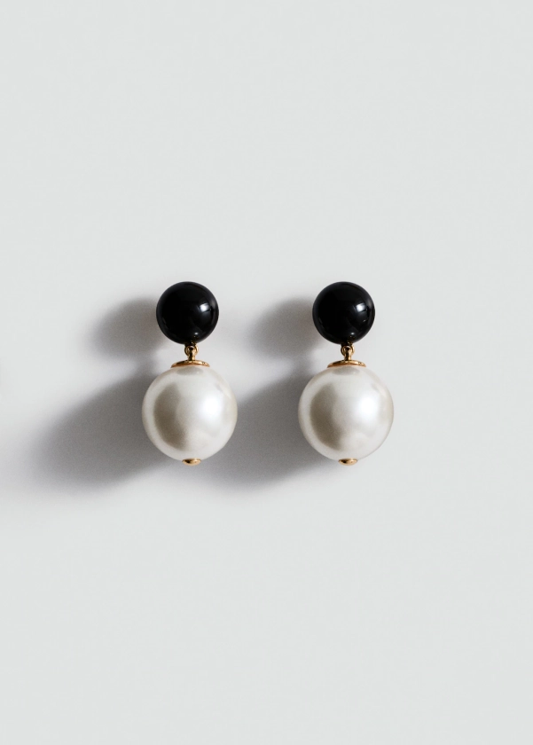 Pearl dangle earrings