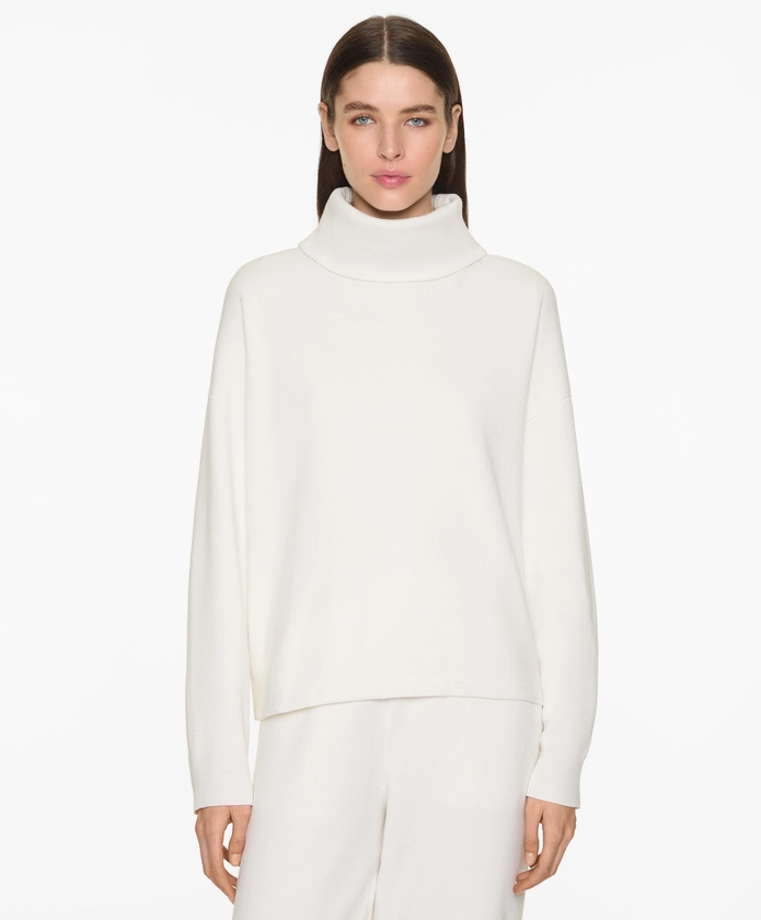 High neck knit jumper | OYSHO United Kingdom