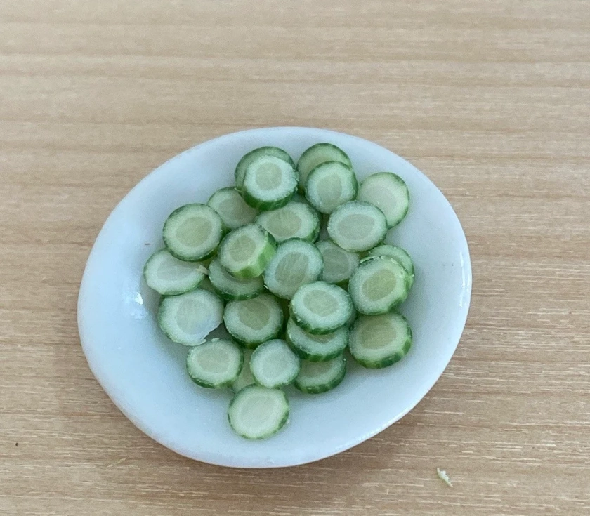 Dollhouse Cucumber Slices 1/12 Scale - Etsy UK