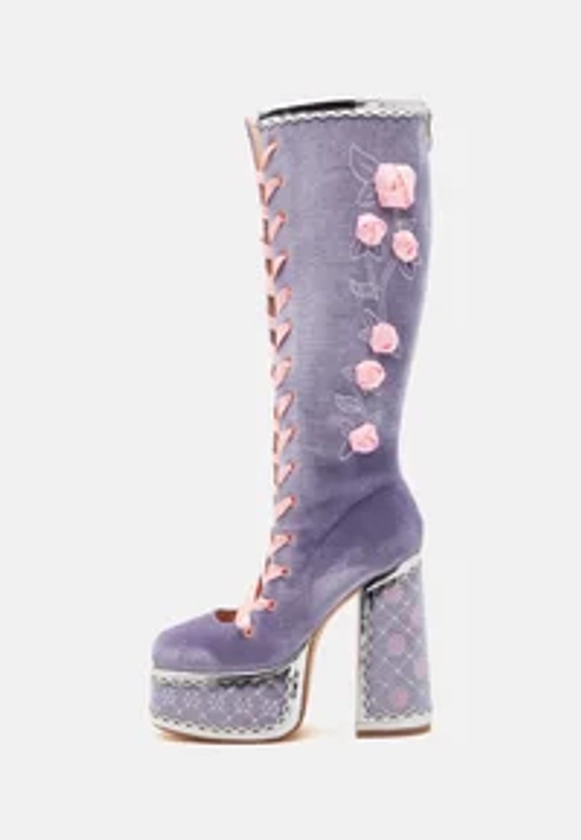 Koi Footwear GUILTLESS GHOST LACE UP PLATFORM LONG BOOT - Fűzős csizmák - lilac/orgona lila - Zalando.hu