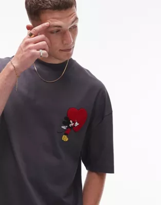 Topman x Disney - T-shirt ultra oversize de qualité supérieure avec broderie Mickey et cœur - Anthracite | ASOS