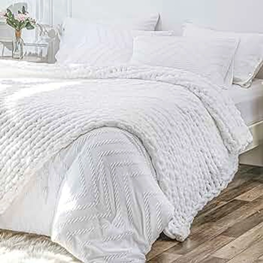Bigacogo Chunky Knit Blanket Throw 51"x63", 100% Hand Knitted Chenille Throw Blanket, Big Soft Thick Yarn Cable Knit Blanket, Large Rope Knot Crochet Throw Blankets for Couch Bed Sofa (White)