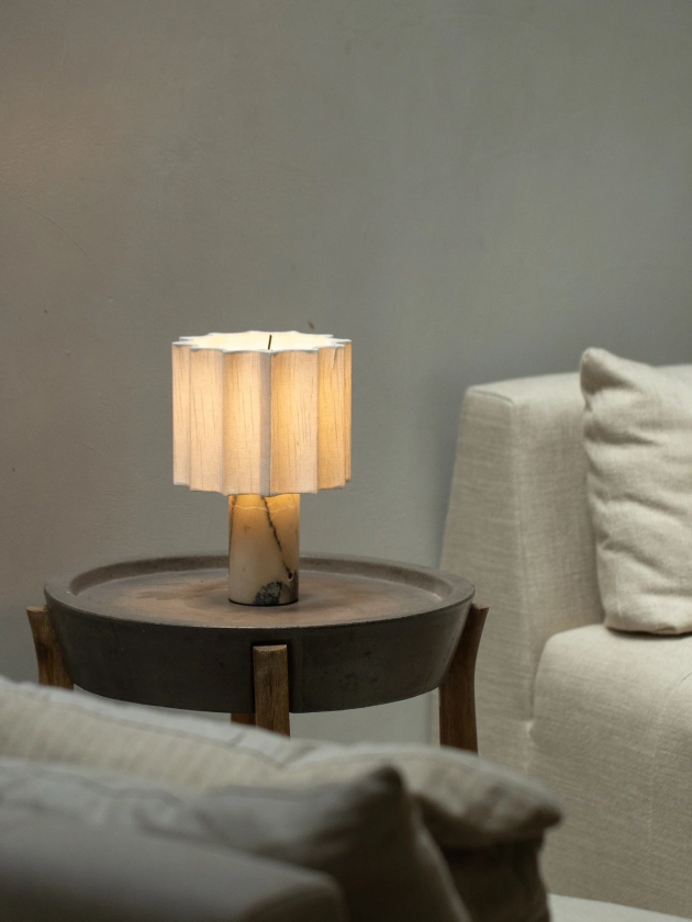Valli - Viola Calacatta marble and linen rechargeable table lamp