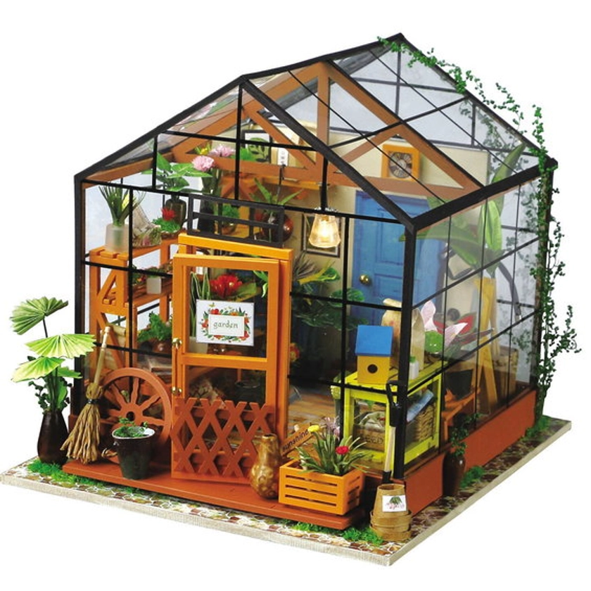 DIY Mini Cathy's Greenhouse