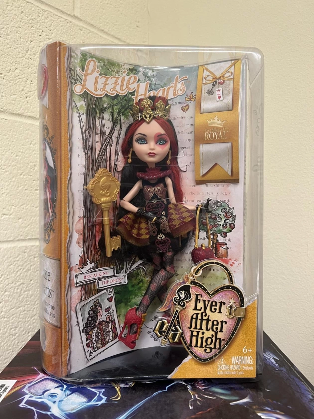 Ever After High LIZZIE HEARTS Ever After ROYAL Doll 1st Edition ORIGINAL RELEASE