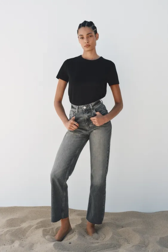 Z1975 DENIM STRAIGHT CUT JEANS WITH A HIGH WAIST