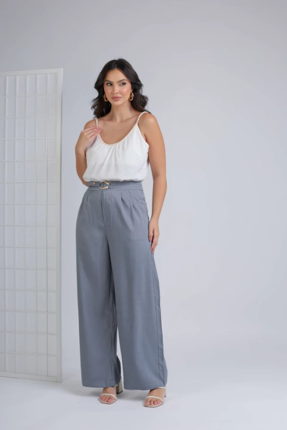 Pantalona Vicose com Fenda - Plus Size