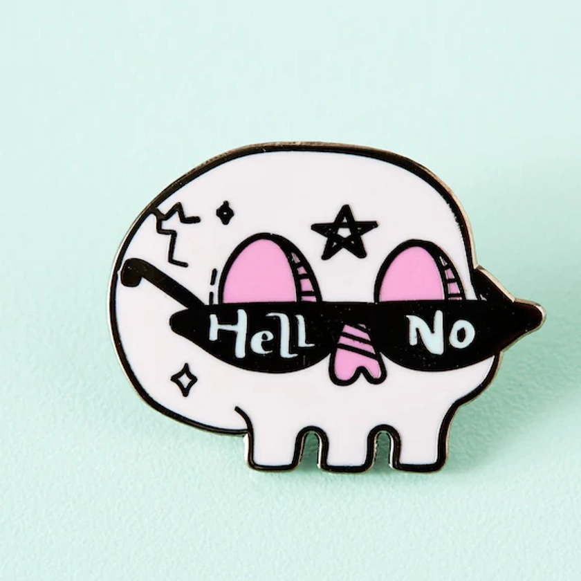 Hell No Skull Enamel Pin // Witchcraft/ Cute Halloween/ Occult/ Kawaii/ Pastel Witch Pin Badge