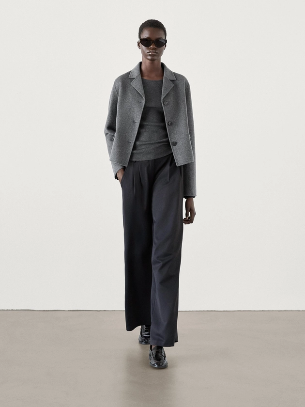 Manteau court en mélange de laine avec poches · Gris · Coats And Jackets | Massimo Dutti