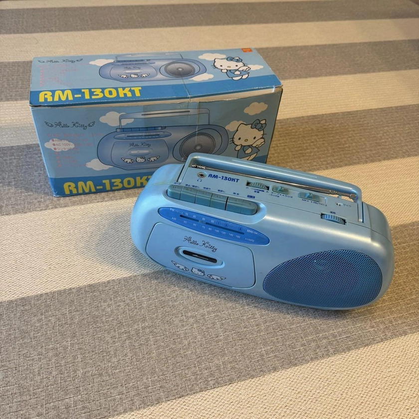 Hello Kitty Radio Cassette Player Operation Confirmed RM-130KT Used from Japan