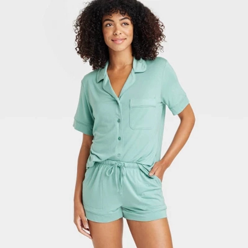 Women's Cloud Knit Short Sleeve Top and Shorts Pajama Set - Auden™ Green XL