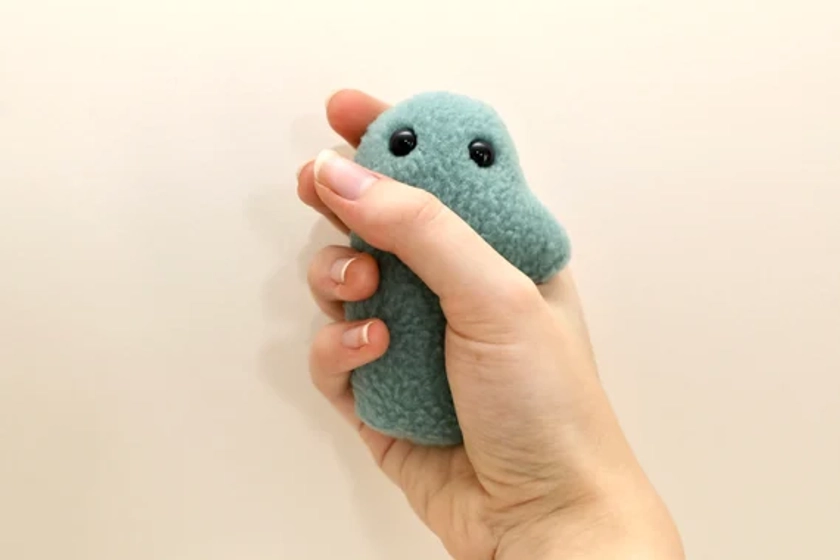 Anti-stress worry pet for left and right handed people