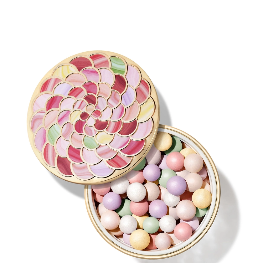 GUERLAIN Météorites Light-Revealing Pearls of Powder - 04 Amber | CultBeauty