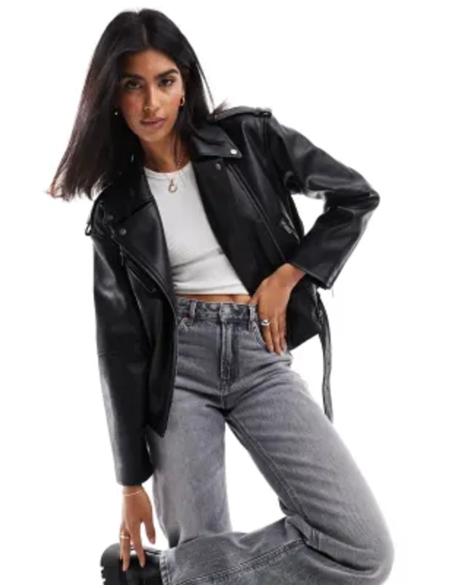 Stradivarius - Blouson style motard en imitation cuir - Noir | ASOS