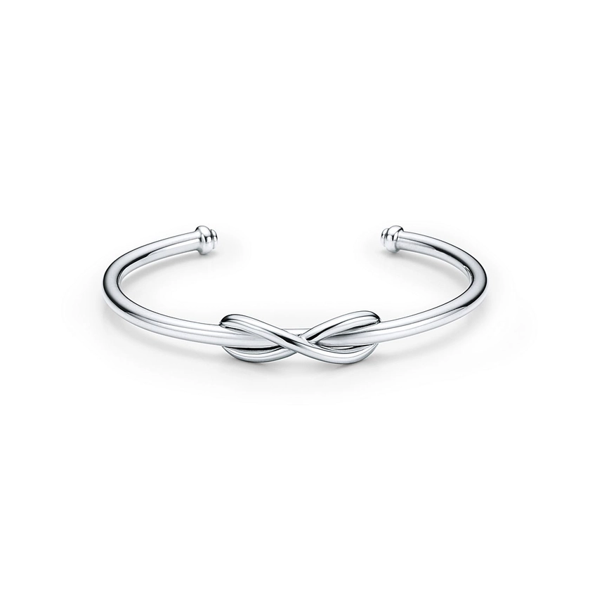 Tiffany Infinity cuff in sterling silver, medium. | Tiffany & Co.