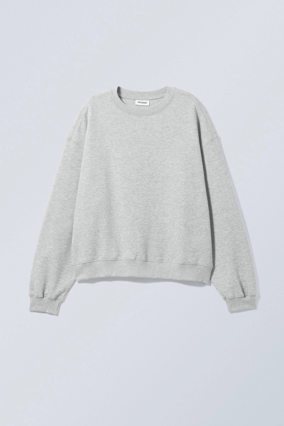 Essence Standard Sweatshirt