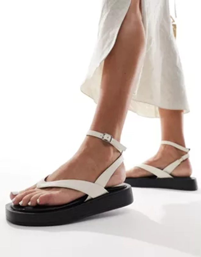 RAID Maysee toe thong flatform sandals in cream
