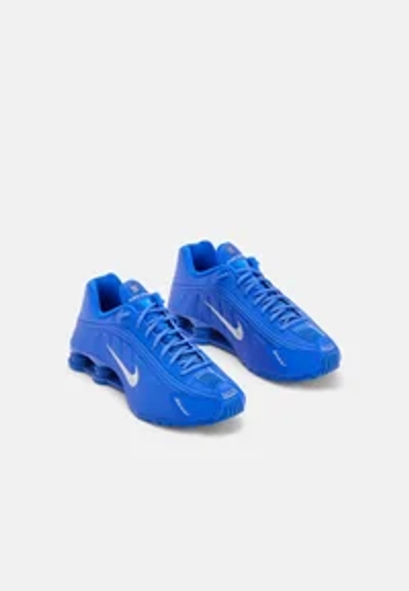 SHOX R4 - Baskets basses - racer blue/silver-coloured