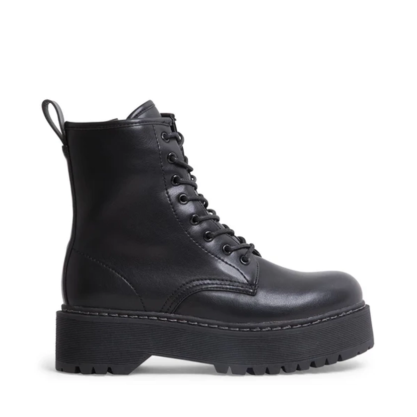 BETTYY Black Platform Combat Booties | Women's Designer Booties – Steve Madden Canada