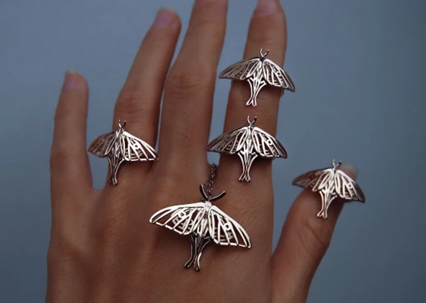 Luna moth ring, Butterfly ring, Butterfly Jewelry, Silver Insect ring