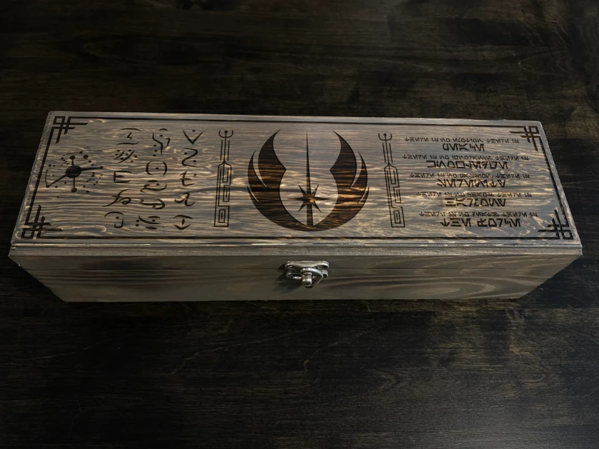 Jedi Wooden Lightsaber Box customizable - Etsy