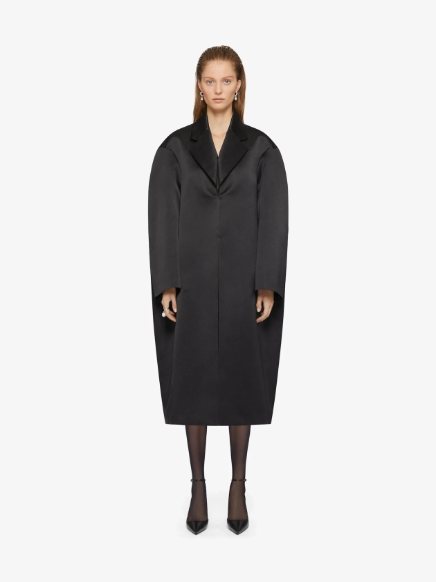 Manteau oversize en satin de soie duchesse - noir | GIVENCHY FR