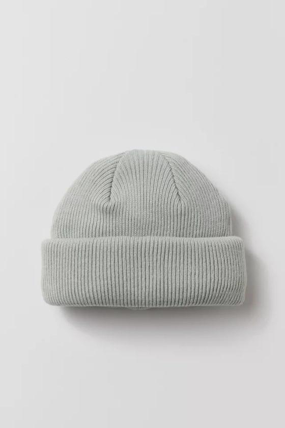 UO Short Roll Knit Beanie