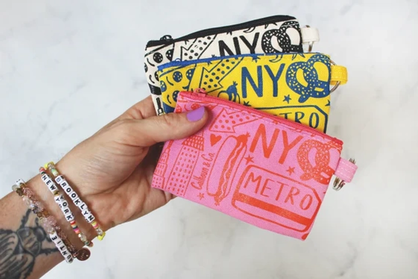 New York Screen Printed Zipper Card Pouch with Key Ring - NYC Coin Pouch - Metro Card Holder - New York Keychain - Zipper Wallet