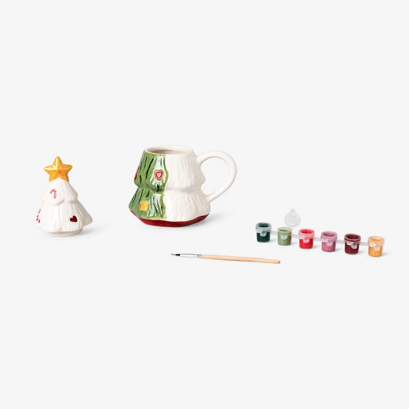 DIY Christmas tree mug with paint