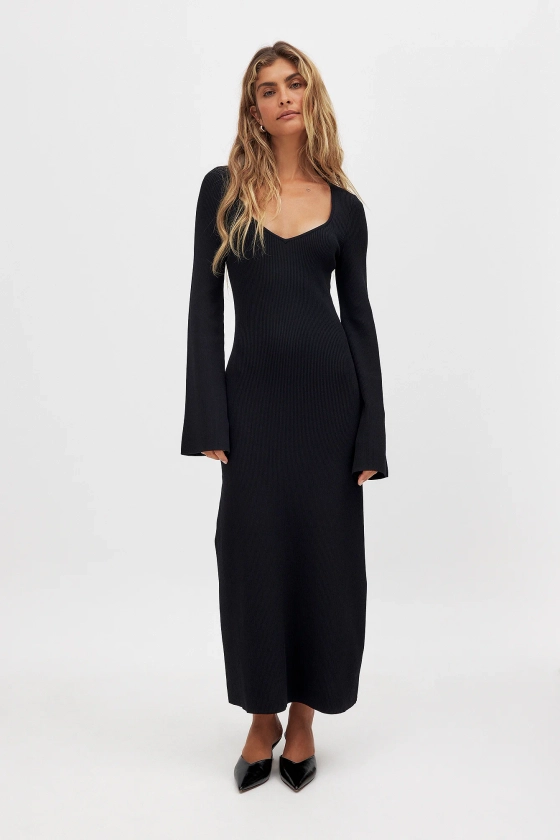 Fine Knitted Trumpet Sleeve Midi Dress Noir