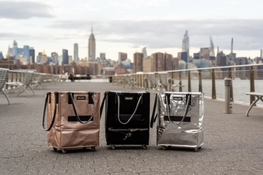 Foldable bag on wheels | Rolling tote - HULKEN®