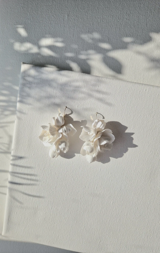 POSEY Bridal Statement Earrings, White Clay Floral Earrings, Wedding Jewellery, 14k Gold Filled Floral Earrings, Sterling Silver Earrings - Etsy UK