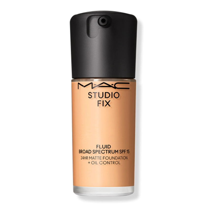 Studio Fix Fluid SPF15 24HR Matte Foundation + Oil Control