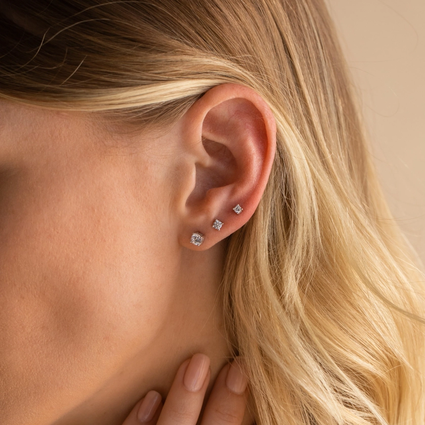 Booker Diamond Stud Earrings | Mother's Day Gifts | Caitlyn Minimalist