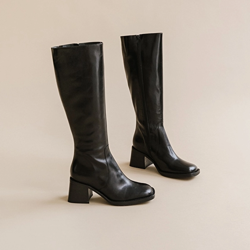 Bottes à talons épais et bouts carrés en cuir noir pour Femme | Jonak